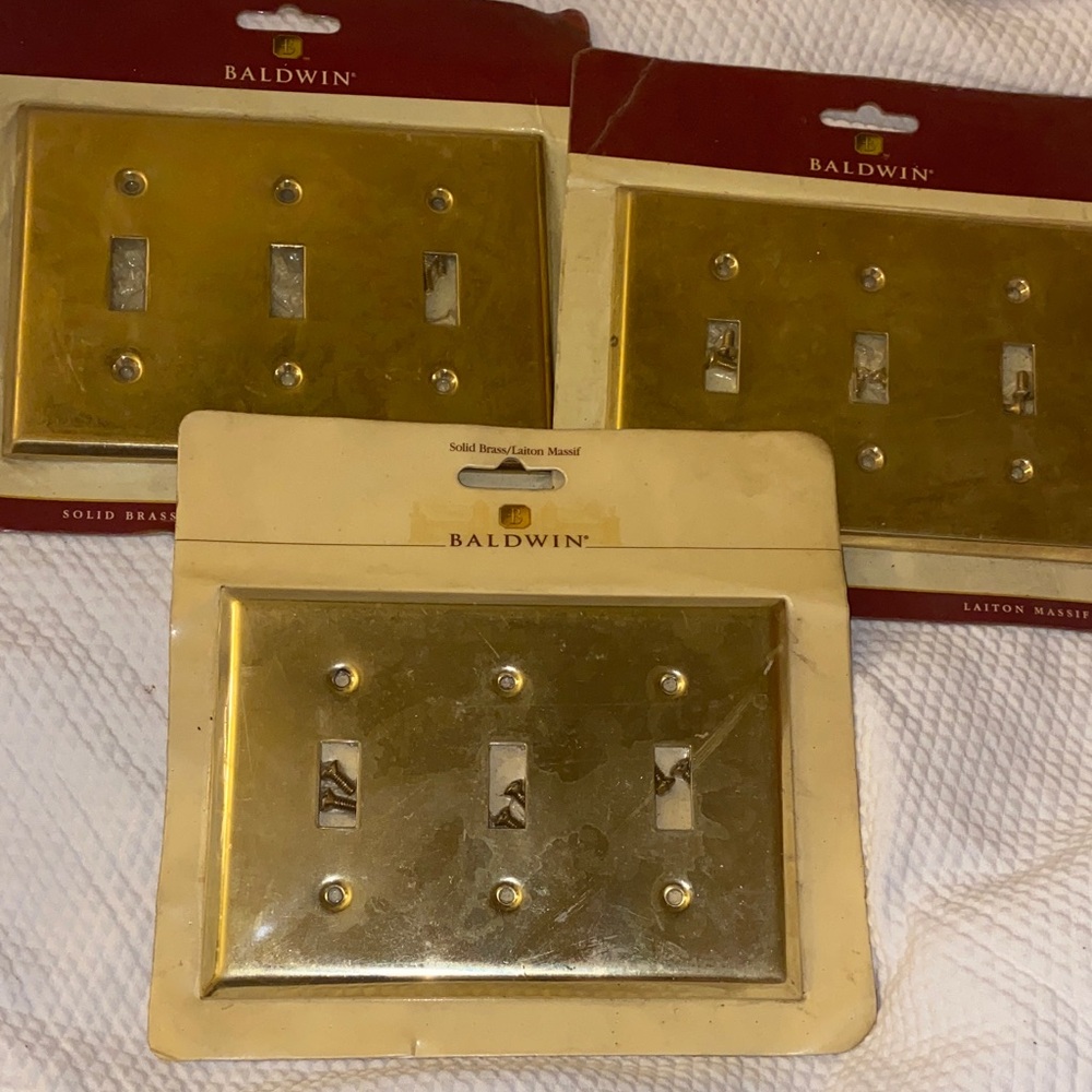 Baldwin 3pcs Gold Triple Switch Plate Set